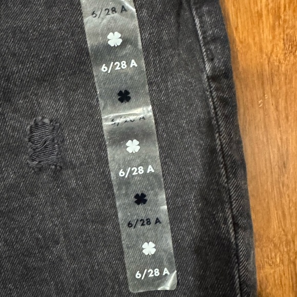 Lucky Brand Womens High Rise Drew Mom Straight Distressed Jeans Tapered 6/28A - Picture 5 of 9